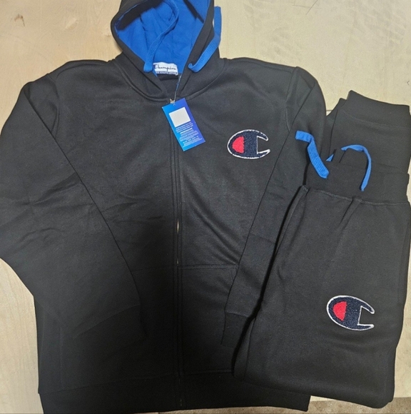 Bundle deal 2 sets - Picture 2 of 3